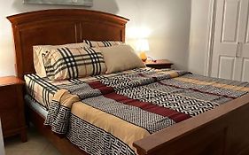 Deluxe Double Room- Hazel Stays