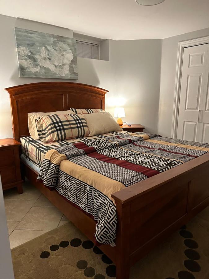 Deluxe Double Room- Hazel Stays Mississauga Exterior foto